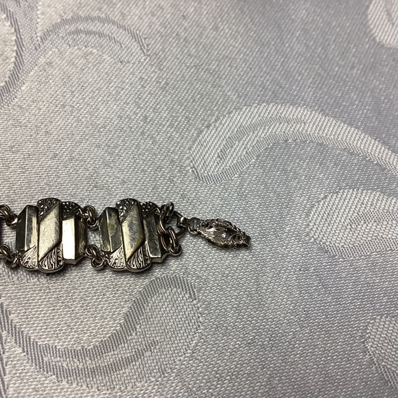 Sterling CREST , Link bracelet, vintage, beautiful designMOMS STUFF - Picture 8 of 13